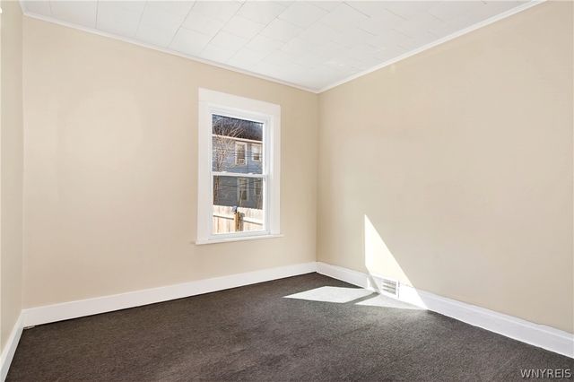 76 Vernon Place, Buffalo, NY 14214