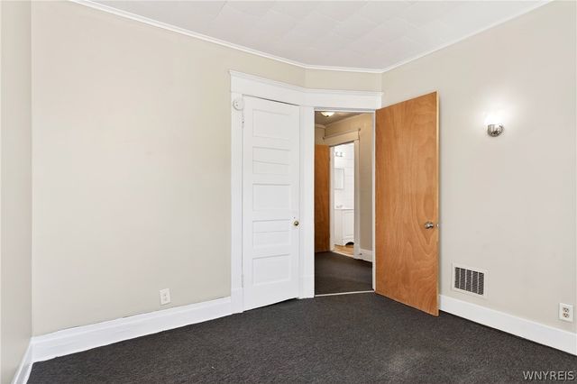 76 Vernon Place, Buffalo, NY 14214