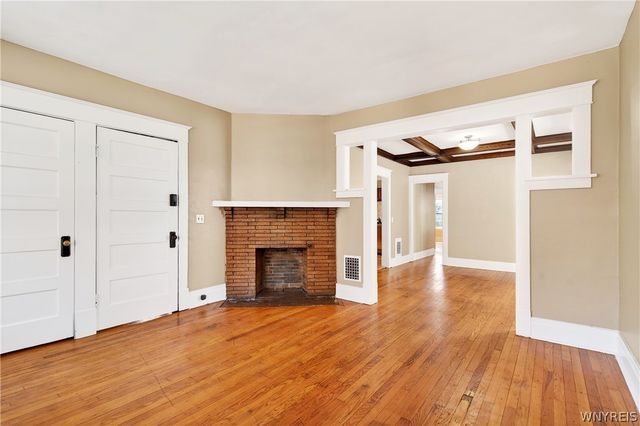 76 Vernon Place, Buffalo, NY 14214