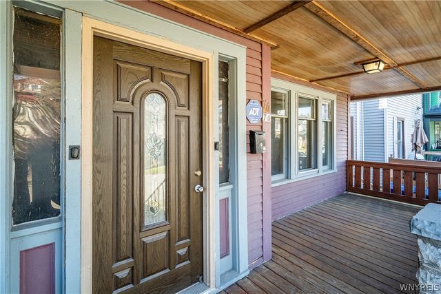 76 Vernon Place, Buffalo, NY 14214