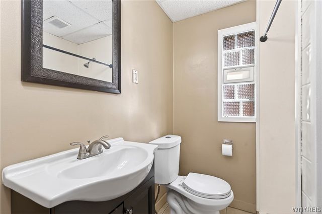 76 Vernon Place, Buffalo, NY 14214