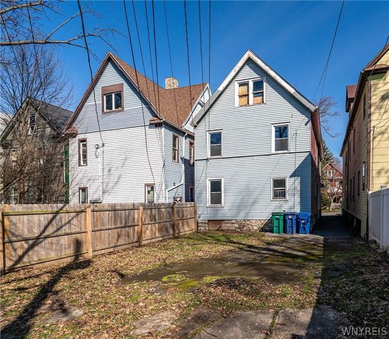 76 Vernon Place, Buffalo, NY 14214
