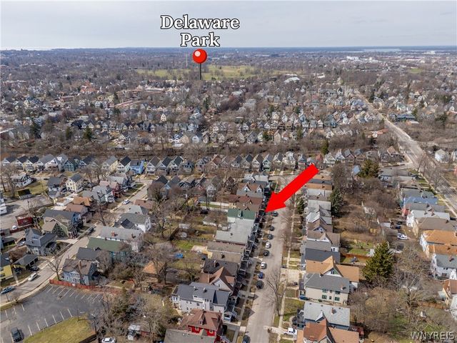 76 Vernon Place, Buffalo, NY 14214