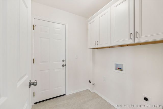 2817 W Oakland Street, Broken Arrow, OK 74012