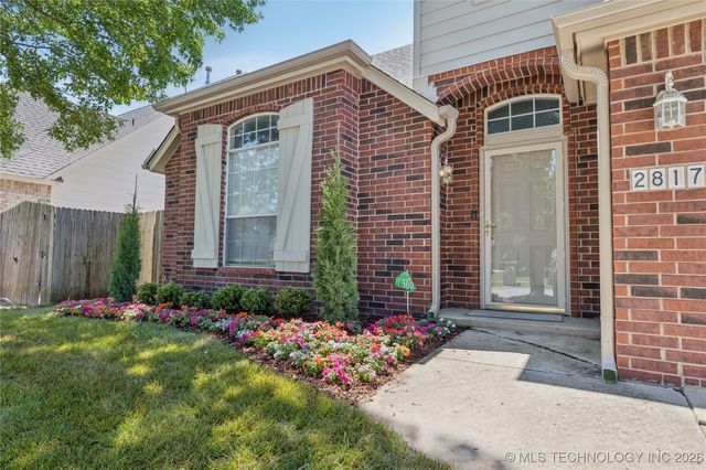 2817 W Oakland Street, Broken Arrow, OK 74012