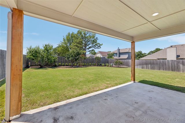 2817 W Oakland Street, Broken Arrow, OK 74012