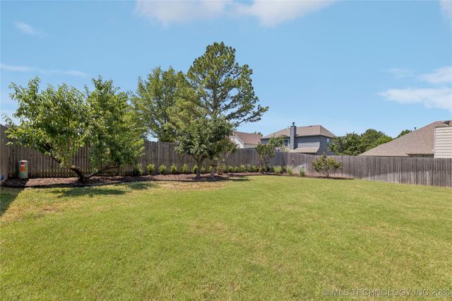 2817 W Oakland Street, Broken Arrow, OK 74012