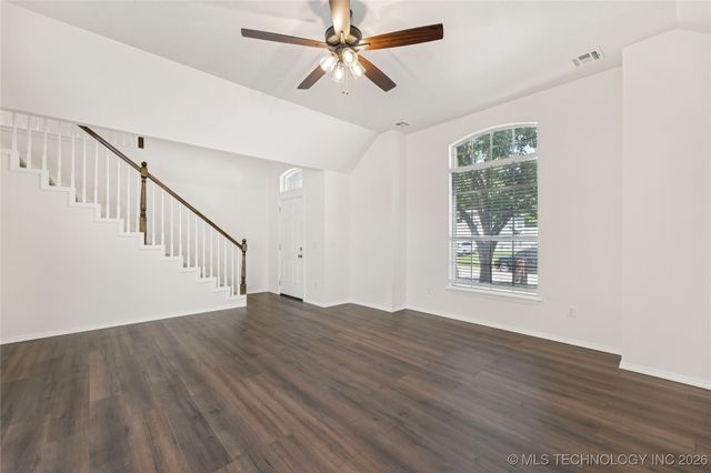 2817 W Oakland Street, Broken Arrow, OK 74012