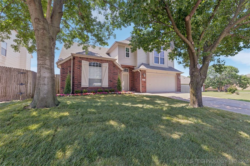 2817 W Oakland Street, Broken Arrow, OK 74012