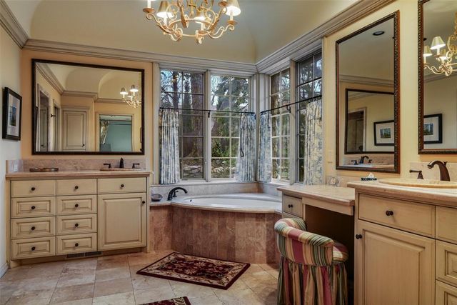 1248 Davinbrook Drive, Oklahoma City, OK 73118