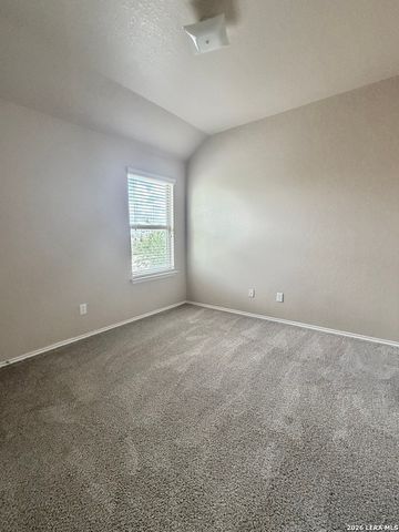 1805 Logan Trl, New Braunfels, TX 78130