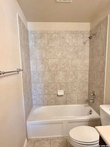 1805 Logan Trl, New Braunfels, TX 78130