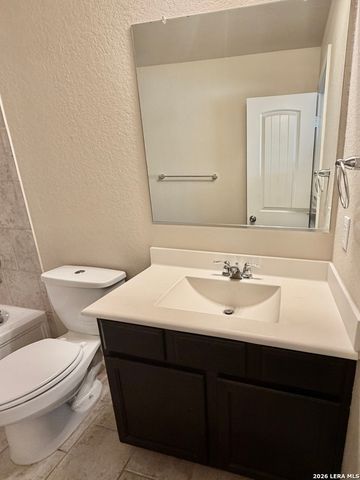 1805 Logan Trl, New Braunfels, TX 78130