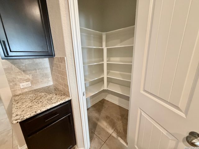 1805 Logan Trl, New Braunfels, TX 78130