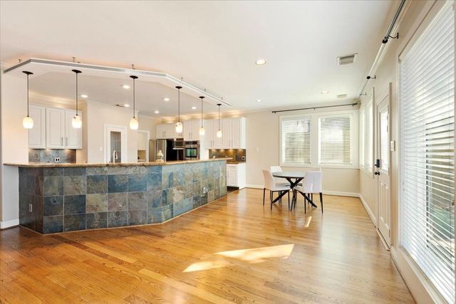 5103 Locust Street, Bellaire, TX 77401