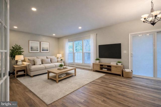 74 NEWBURY DR, Stafford, VA 22556