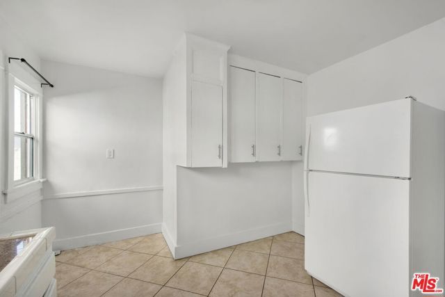 528 W 75th Street, Los Angeles, CA 90044