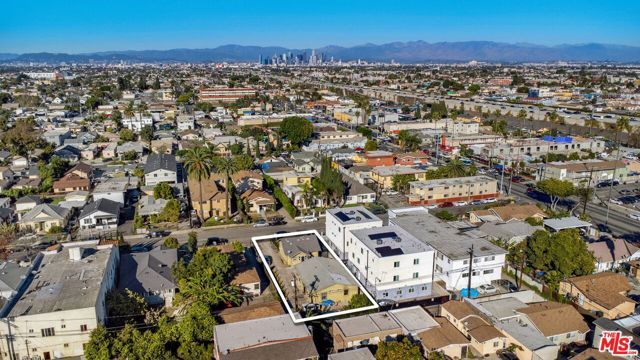 528 W 75th Street, Los Angeles, CA 90044