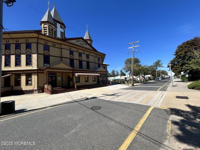 1 5th Avenue, Residence 108, Neptune City, NJ 07753