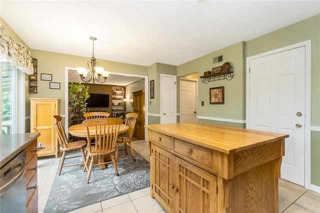 2042 Hilltop Road, Lower Saucon Twp, PA 18015
