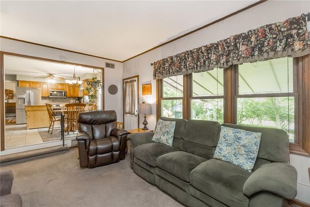 2042 Hilltop Road, Lower Saucon Twp, PA 18015