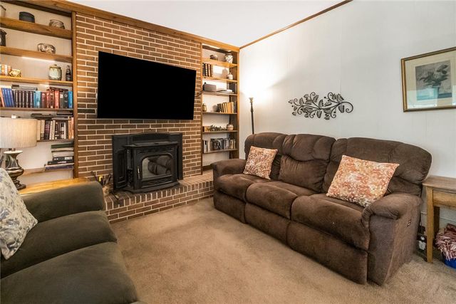 2042 Hilltop Road, Lower Saucon Twp, PA 18015