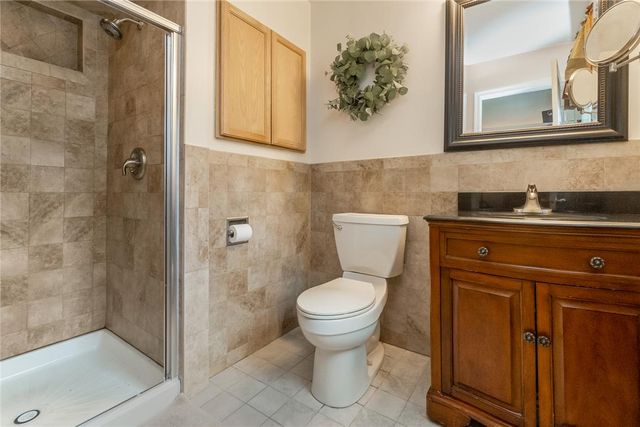 2042 Hilltop Road, Lower Saucon Twp, PA 18015