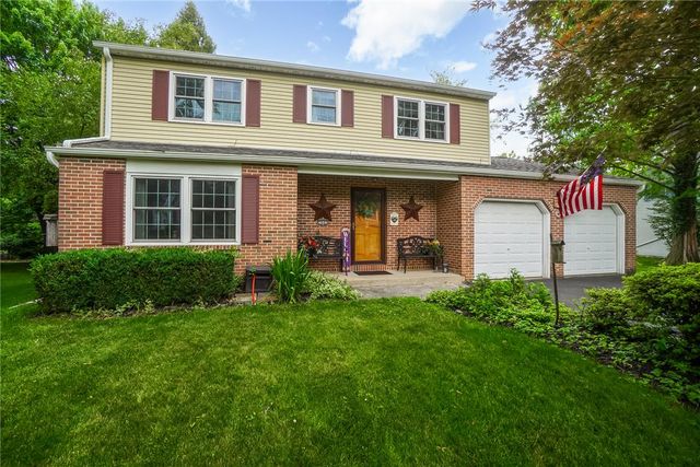 2042 Hilltop Road, Lower Saucon Twp, PA 18015
