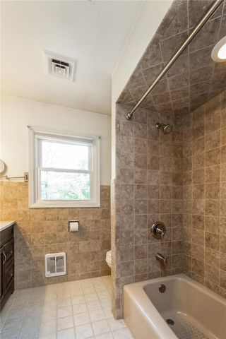 2042 Hilltop Road, Lower Saucon Twp, PA 18015