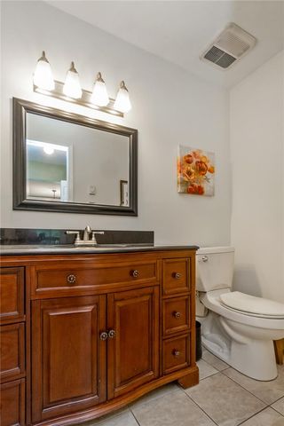2042 Hilltop Road, Lower Saucon Twp, PA 18015
