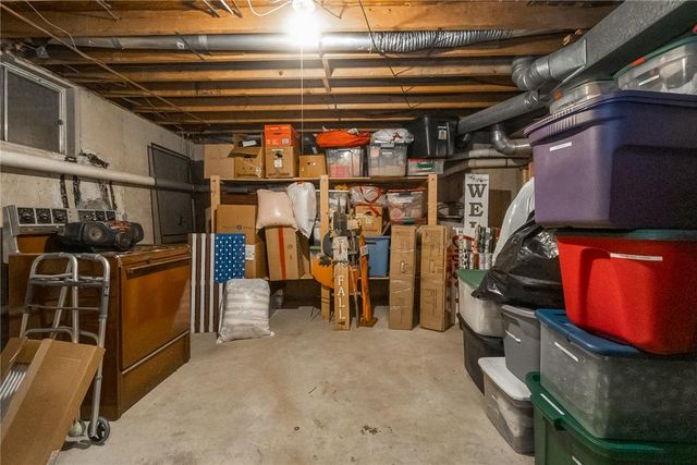 2042 Hilltop Road, Lower Saucon Twp, PA 18015