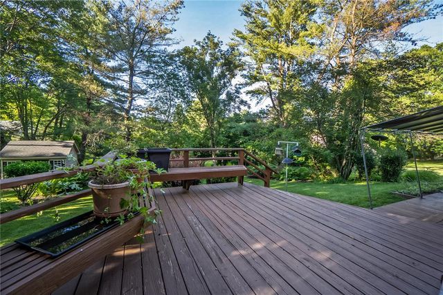 2042 Hilltop Road, Lower Saucon Twp, PA 18015