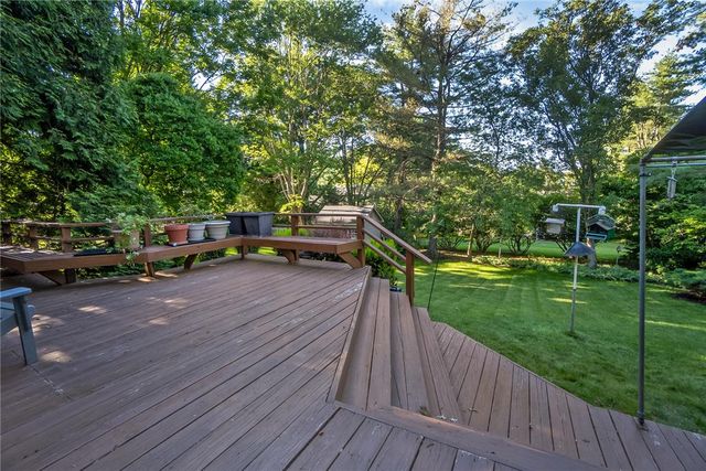 2042 Hilltop Road, Lower Saucon Twp, PA 18015