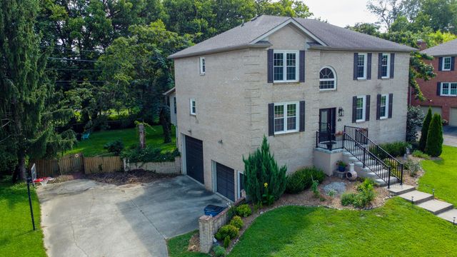 1375 Lannock Drive, Danville, KY 40422