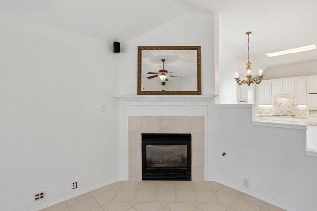 5787 Walnut Creek Drive, Fort Worth, TX 76137