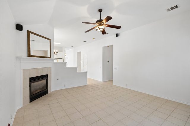 5787 Walnut Creek Drive, Fort Worth, TX 76137