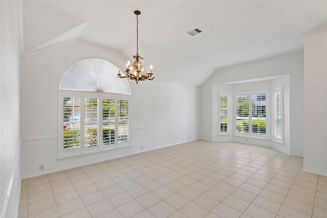 5787 Walnut Creek Drive, Fort Worth, TX 76137