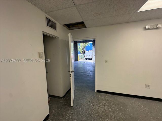 20200 NW 2nd Ave C2, Miami Gardens, FL 33169