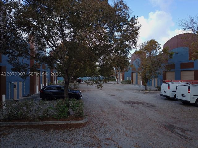 20200 NW 2nd Ave C2, Miami Gardens, FL 33169
