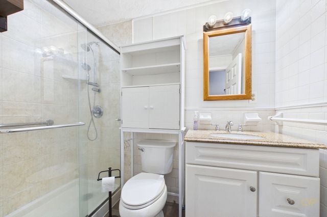 186 Powderhorn Dr, Taunton, MA 02780