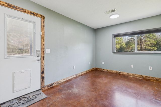 392 Robert E Lee Lane, Livingston, TX 77351