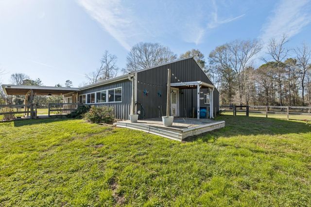 392 Robert E Lee Lane, Livingston, TX 77351