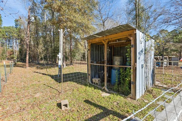 392 Robert E Lee Lane, Livingston, TX 77351