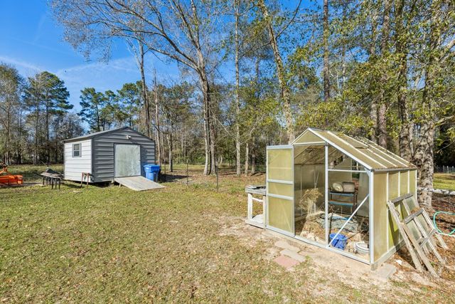 392 Robert E Lee Lane, Livingston, TX 77351