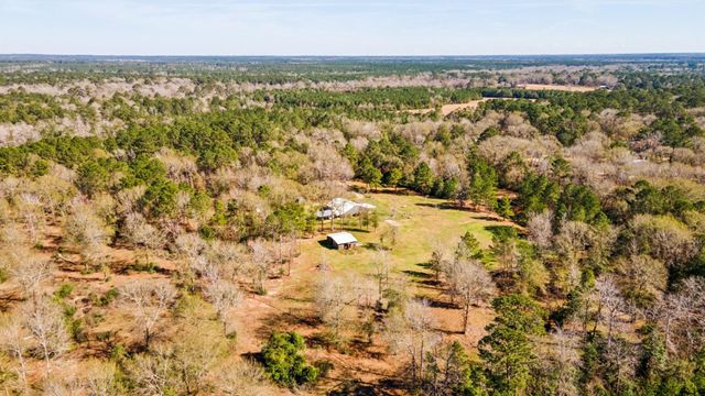 392 Robert E Lee Lane, Livingston, TX 77351
