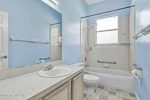 2004 WATER CREST Drive, Fleming Island, FL 32003