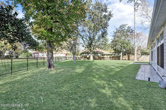 2004 WATER CREST Drive, Fleming Island, FL 32003