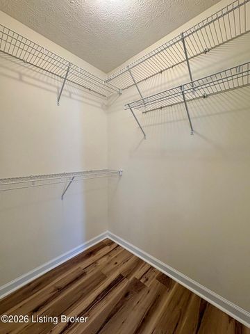 1123 Summit Dr, Shelbyville, KY 40065