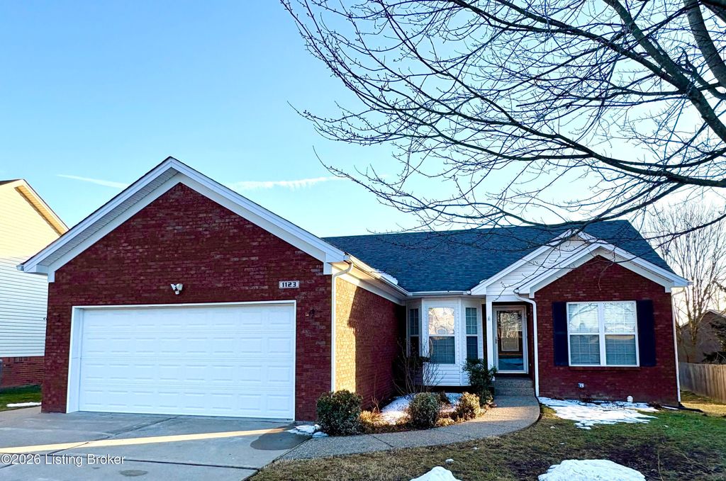 1123 Summit Dr, Shelbyville, KY 40065