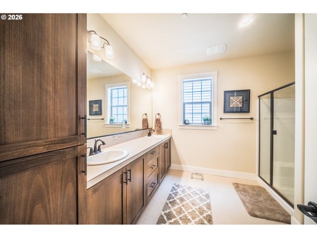 29078 Sw Costa Cir W, Wilsonville, OR 97070